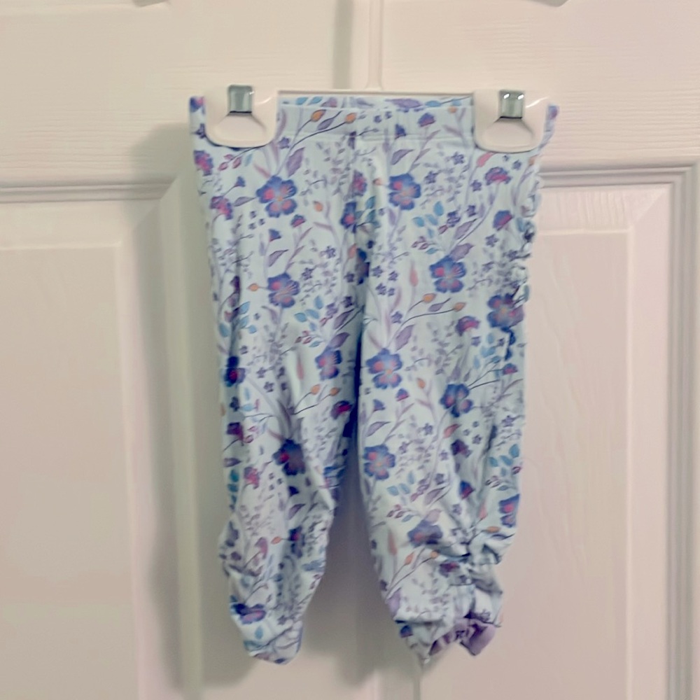 Ruffle Butts Fairytale Garden Baby Ruched Bow Capri Leggings Size 18-24 Months